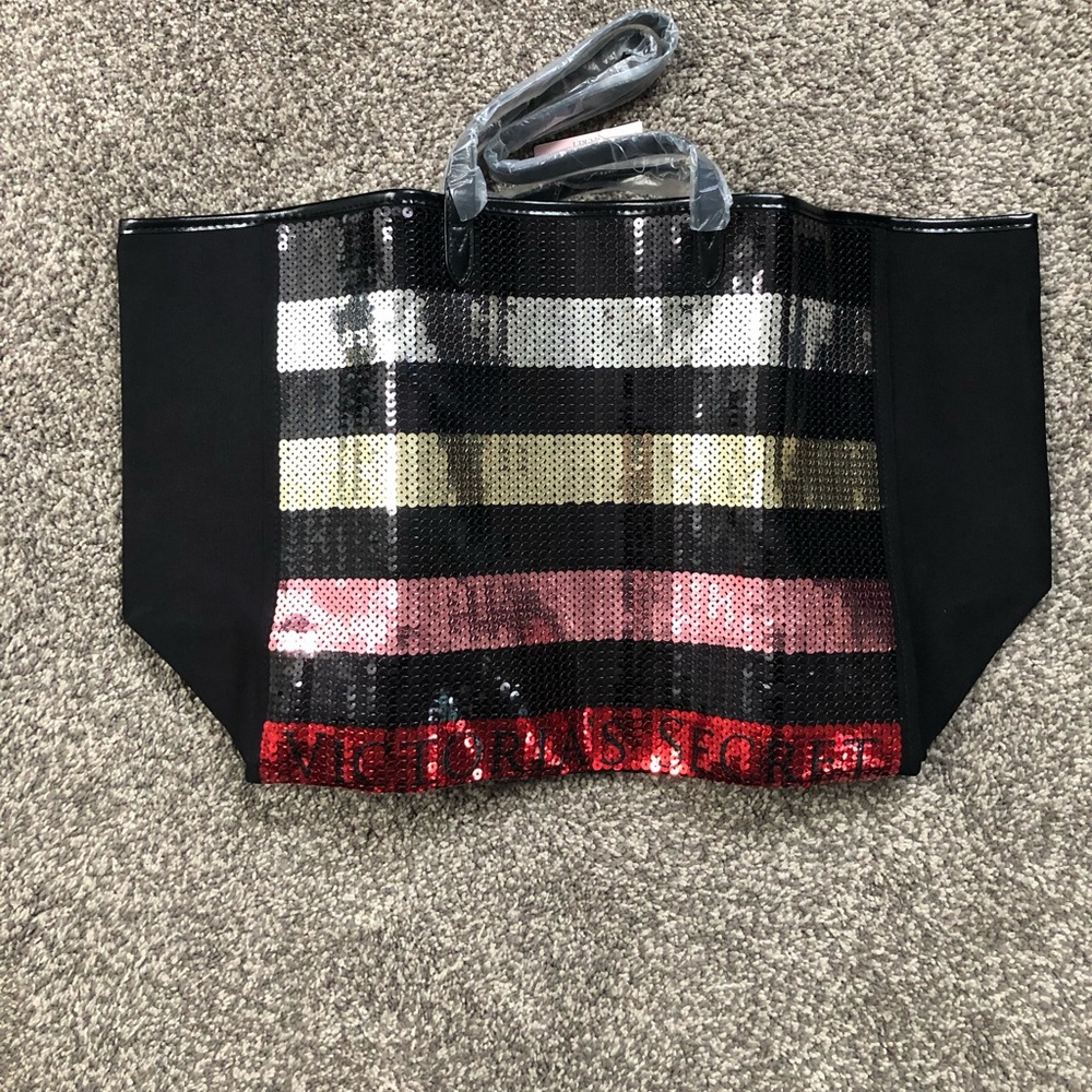2 Bag Set w/sequins w/Cosmetic Bag